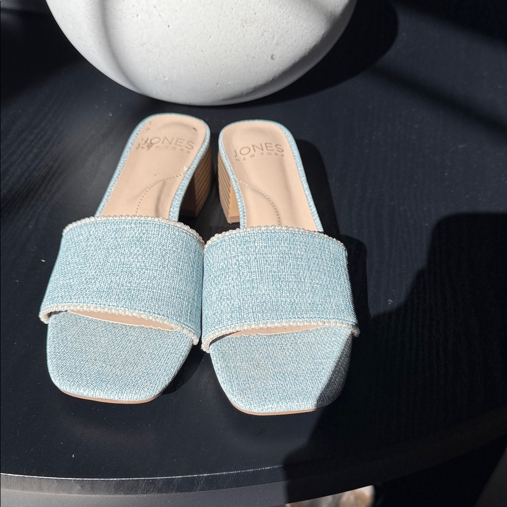 Jones of New York light  Blue Women's Slide Sandals
